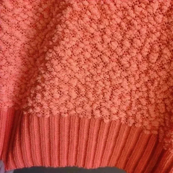 Full Circle Sweater Large Vibrant Orange Color Long Sleeve V Neck Light WEIGHT - Picture 3 of 8